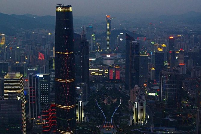 Private Guangzhou Night Tour With Canton Tower and Bar Hopping - Enjoying the Pearl River Scenery