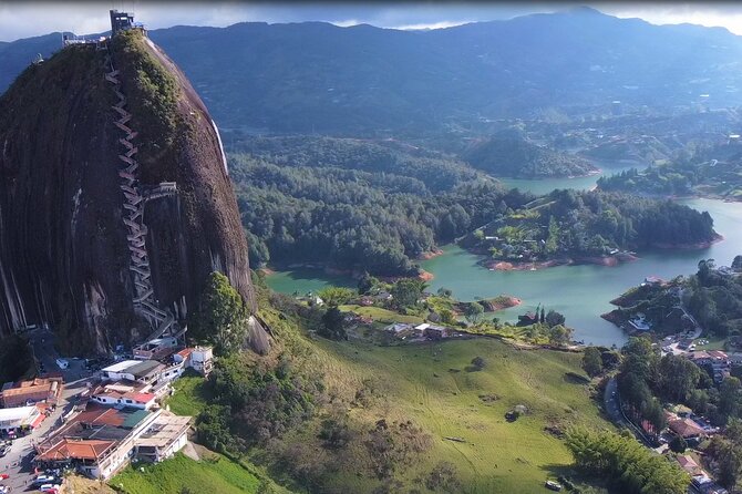Private Guatape +Boat Ride+Paragliding Flight+Animal Farm - Pickup and Dropoff Details