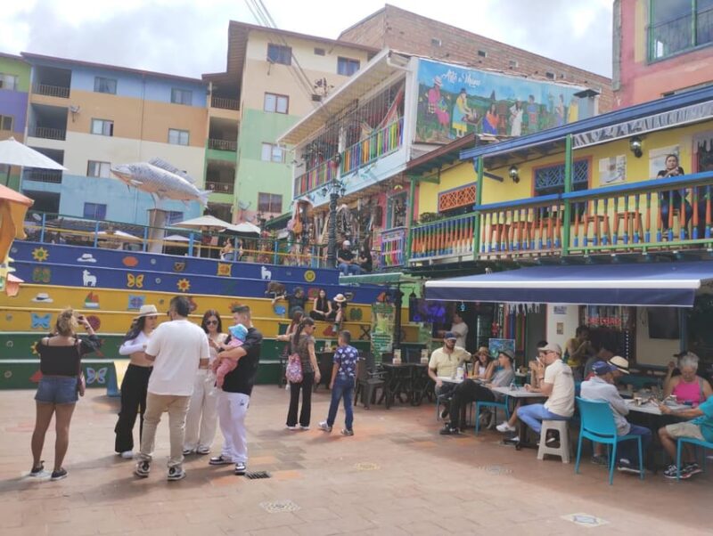 Private Guatape Tour + Typical Colombian Lunch - Restrictions
