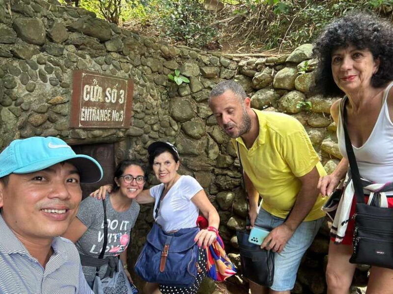 Private Guide Half Day Hue to Vinh Moc Tunnel ( DMZ Tour ) - Explore the Vinh Moc Tunnels