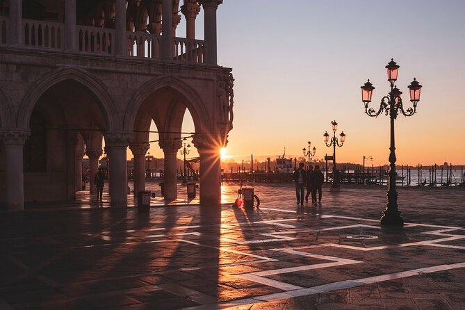 Private Guide to Visit Palacio Ducale & Basilica De San Marco in Venice - Accessibility and Participation