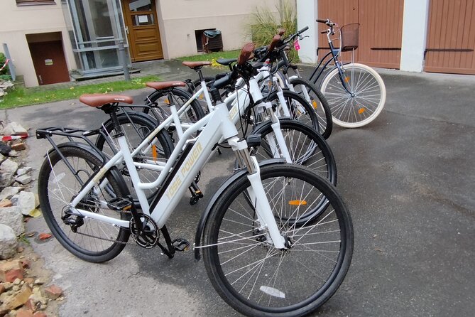 Private Guide up to 7 Guests 1 Rickshaw, (E)Bikes and E-Scooters - Booking Information