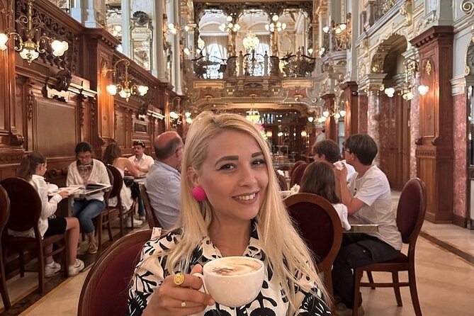 PRIVATE GUIDED Budapest Walking Tour With Coffee Break in 120 Min - Inclusions