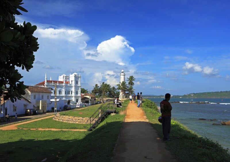 Private Guided Cycling Tour to Galle Fort - Key Points