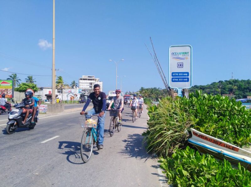 Private Guided Cycling Tour to Galle Fort - Experience Highlights
