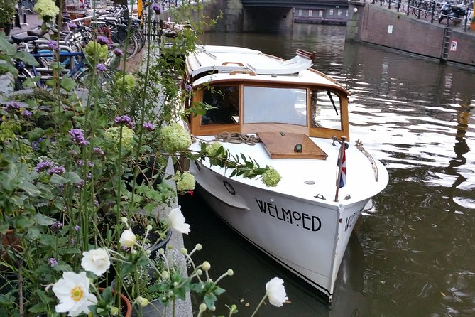 Private Guided Historic Amsterdam Canal Cruise in a Salon Boat - Tour Inclusions