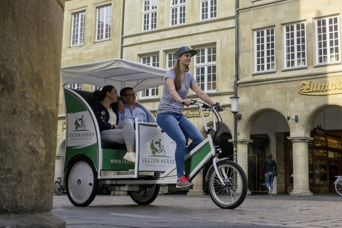 Private Guided Rickshaw City Tour in Munster - Marveling at Erbdrostenhofs Baroque Architecture