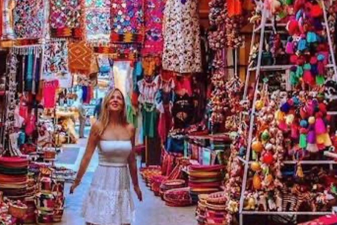 Private Guided Shopping Tour in Cairo - Experience Details