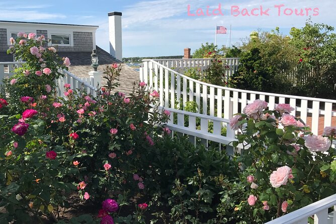 Private, Guided Sightseeing Tour of Marthas Vineyard Island(3hrs) - Included Bottled Water Amenity