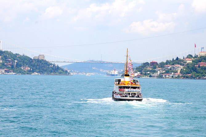 Private Guided Spice Market and Bosphorus Tour - Bosphorus Cruise Experience
