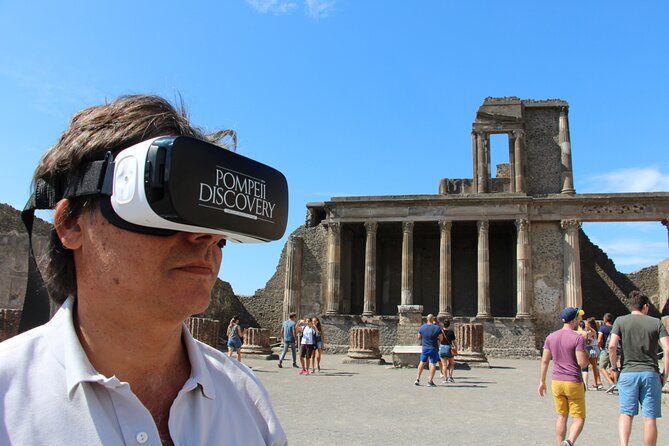 Private Guided Tour and VR Headsets in the Ancient Pompeii - Key Points