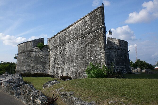Private Guided Tour Around Nassau, The Bahamas - Positive Customer Feedback