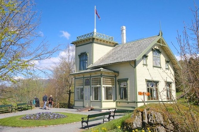 Private Guided Tour - Bergen City Sightseeing - Top Attractions - Positive Traveler Reviews