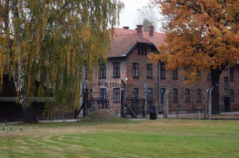 Private Guided Tour From Prague to Auschwitz Birkenau - Historical Significance