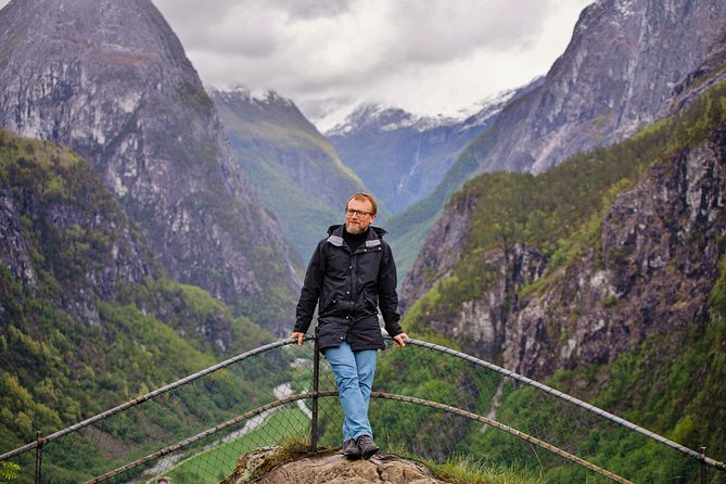 PRIVATE GUIDED TOUR: Highlights of Norway – Trip to the Sognefjord – SUMMER - Explore Sognefjords Wonders