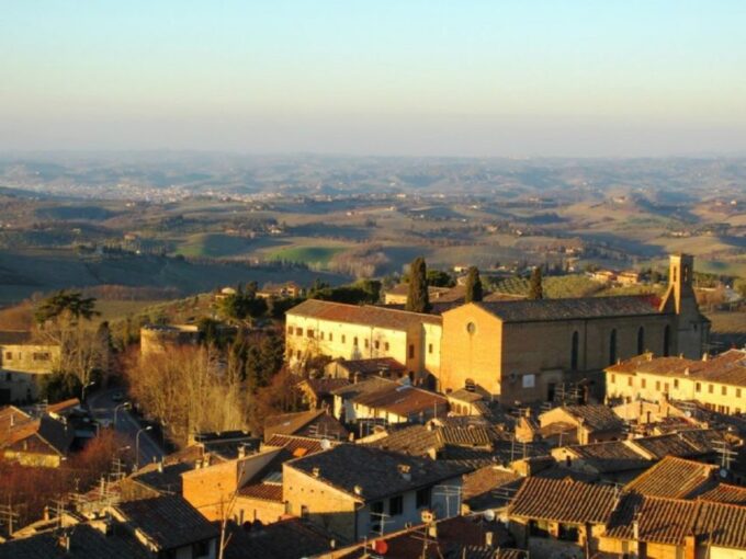 Private Guided Tour in San Gimignano - Experiencing Local Delights