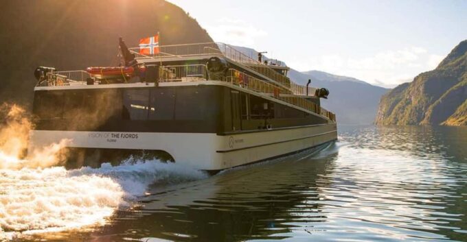 Private Guided Tour - Nærøyfjord Cruise and Flåm Railway - UNESCO World Heritage