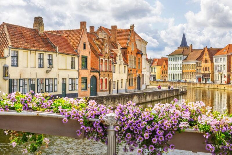 Private Guided Tour of Bruges' Iconic Sites & Chocolate - Experience and Highlights