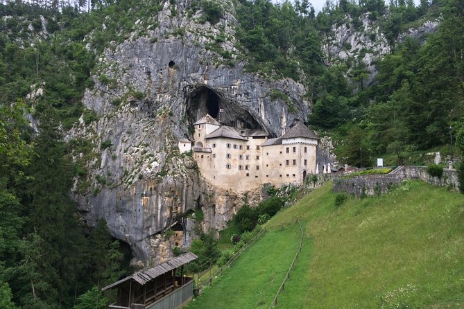 Private Guided Tour of Ljubljana and Lake Bled From Zagreb - Included Refreshments and Lunch