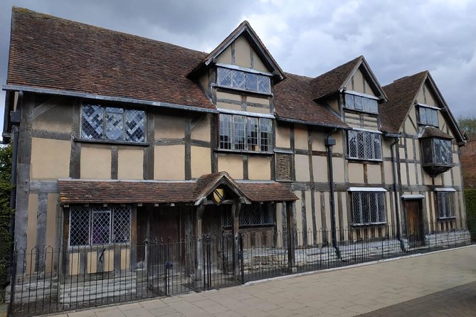 PRIVATE Guided Tour of Shakespeares Stratford Upon Avon - Booking and Confirmation Process