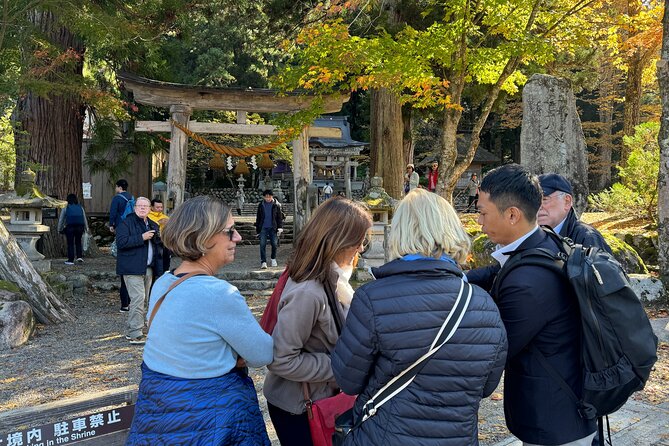 Private Guided Tour of Shirakawa-go - Meeting and Pickup