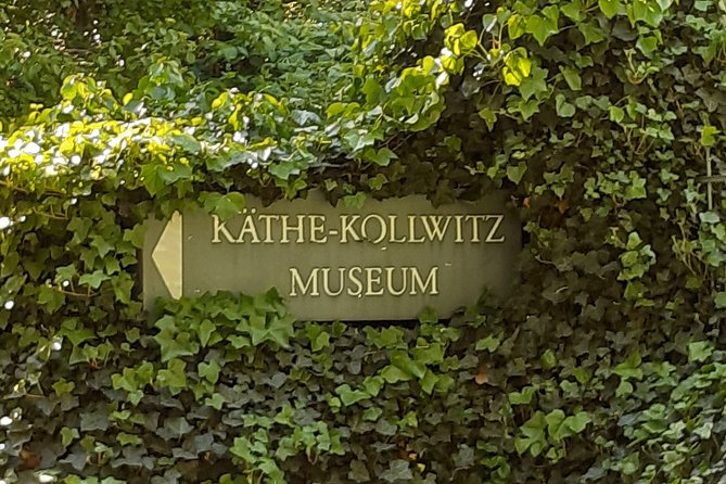 Private Guided Tour of the Fasanenstrasse in Berlin - Participation Details