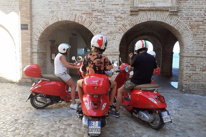 Private Guided Tour of the Marches on Vespa in the Aso Valley - Accessibility Details