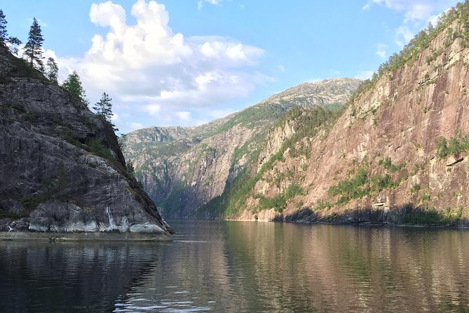 PRIVATE GUIDED TOUR: Secrets of the Fjords - the Osterfjord and Mo, 6-7 Hours - Quick Points