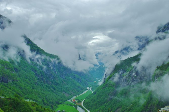 PRIVATE GUIDED TOUR: the Heart of Norway – Viking Special, 8-9 Hours – SUMMER - Private Transportation and Personalized Guidance