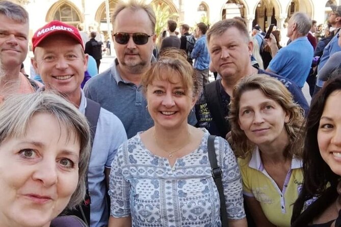 Private Guided Tour Through the Old Town of Munich - Meeting and End Points