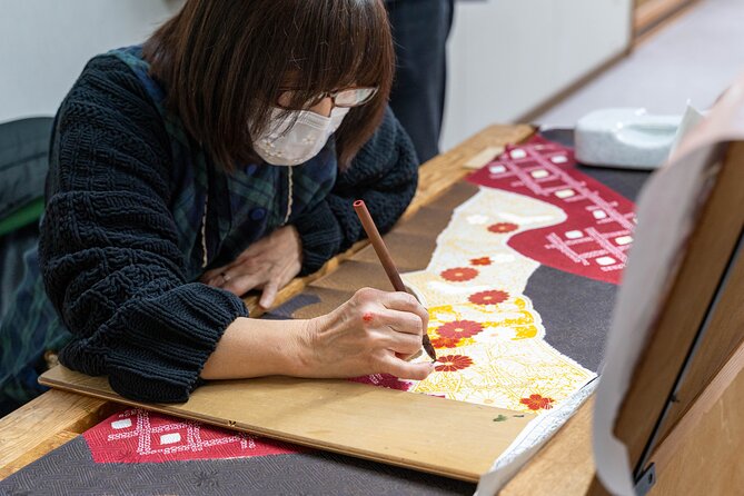 Private Guided Tour to Kimono Factory in Tokamachi - Local Cuisine Experience