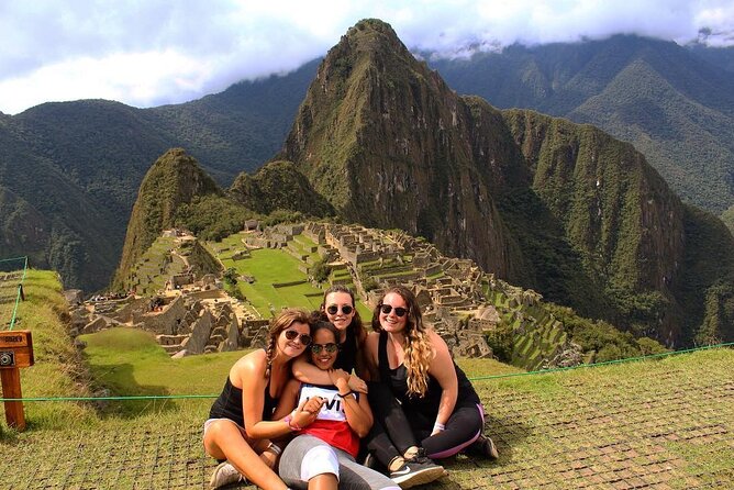 Private Guided Tour to Machu Picchu From Aguas Calientes - Scenic Views and Highlights