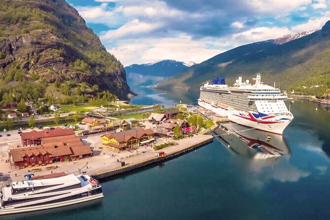 Private Guided Tour to Oslo Nærøyfjord Cruise and Flåm Railway - Scenic Flåm Railway
