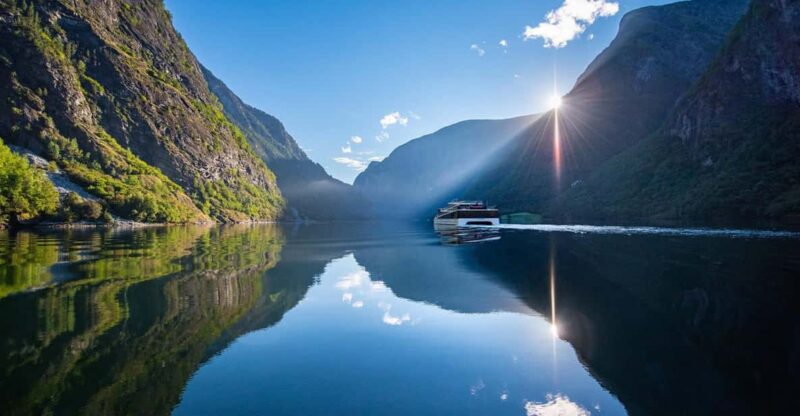 Private Guided Tour to Oslo Nærøyfjord Cruise & Flåm Railway - Itinerary Highlights