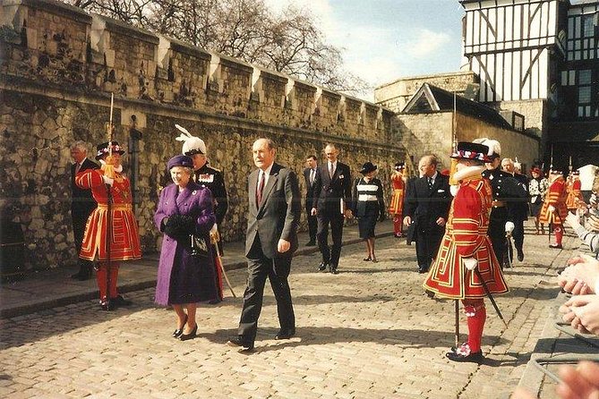 Private Guided Tour: Tower of London and London Eye (4 Hours) - Cancellation and Refund Policy