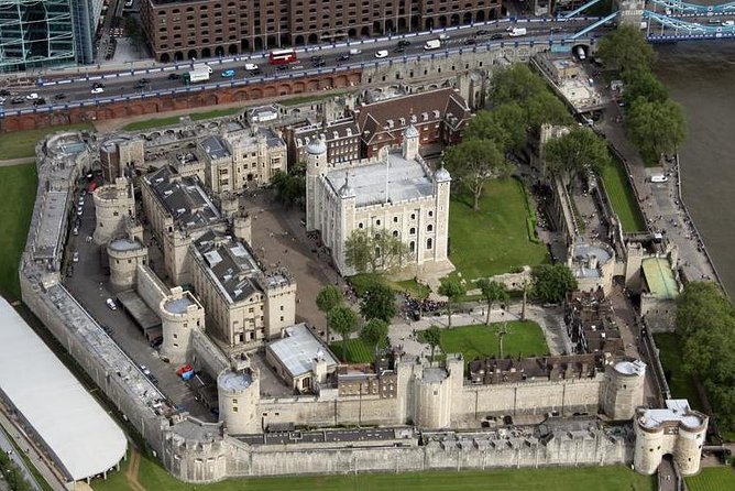 Private Guided Tour: Tower Of London and Tate Modern - Tower of London