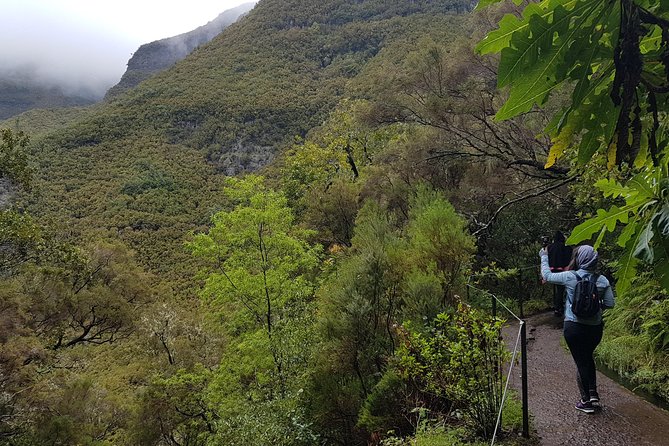 Private Guided Walk Levada 25 Fontes - Tour Conditions