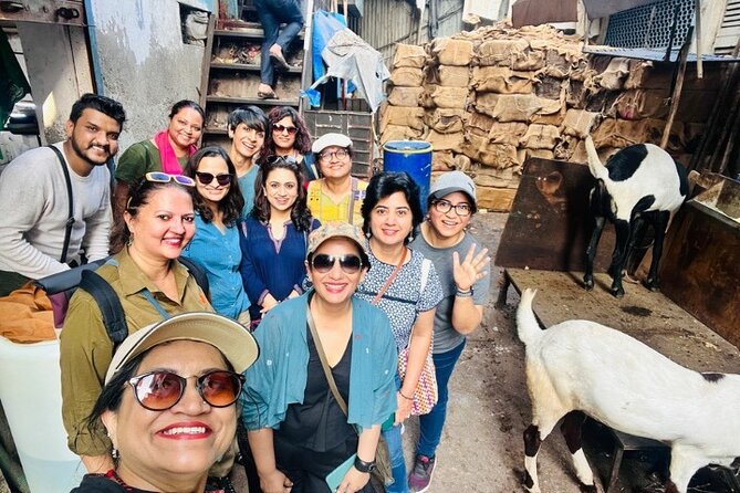 Private Guided Walking Tour in Dharavi Slums - Meeting and Pickup