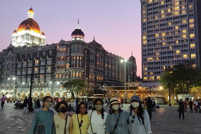 Private Guided Walking Tour in Fort & Colaba - Accessibility and Fitness