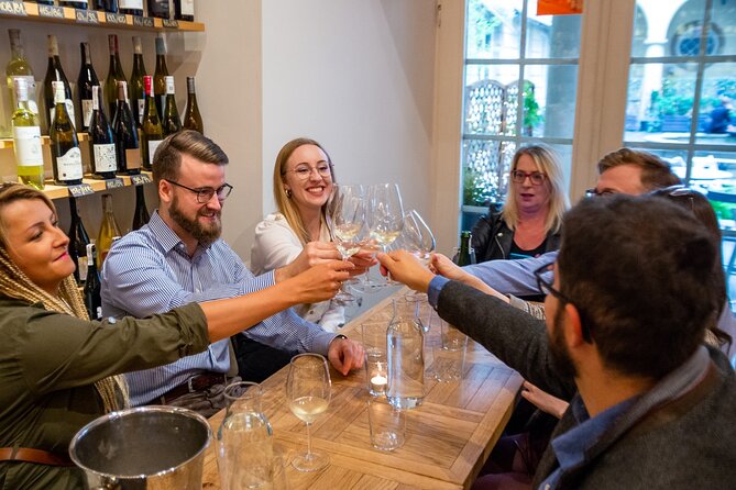 Private Guided Walking Tour in Krakow Wine Bars - Itinerary Highlights