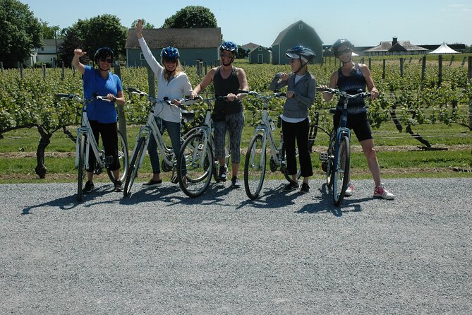 Private Guided Wine Country Bike Tour For Two (Mattituck) - Experienced Guided Tour