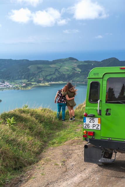 Private Half Day 4X4 Tour to Sete Cidades 1-4 People - Key Points