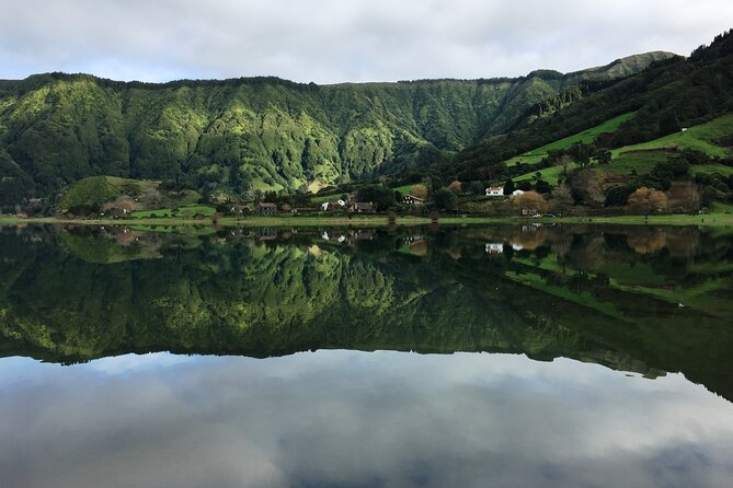 Private Half-Day 4x4Tour to Sete Cidades Volcano - Highlights of the Excursion
