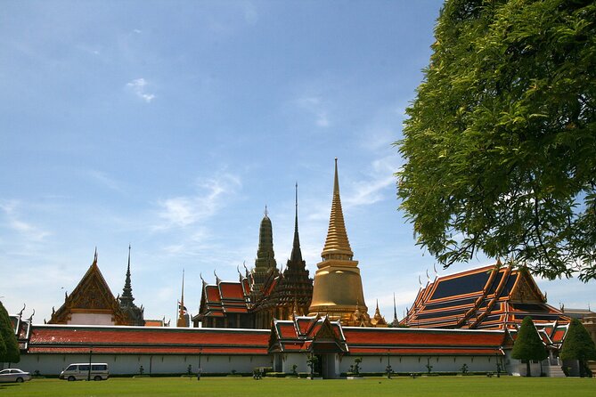 Private Half-Day Bangkok City Tour With the Grand Palace - Visit the Amulet Market