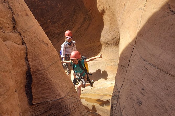 Private Half-Day Canyoneering Tour in Moab - Moderate Physical Fitness Requirement