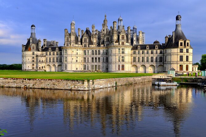 Private Half-Day Chambord Castle Tour From Tours France - Expert Guides Insights