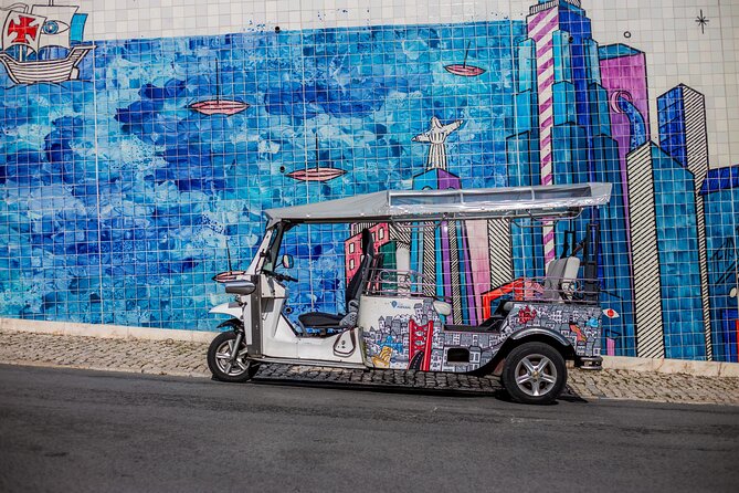 Private Half-Day Eco Tuk Tuk Tour in Lisbon - Sights and Experiences