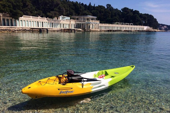 Private Half-Day Kayak Experience in Hvar and Pakleni Islands - Detailed Instructions and Safety Demonstration