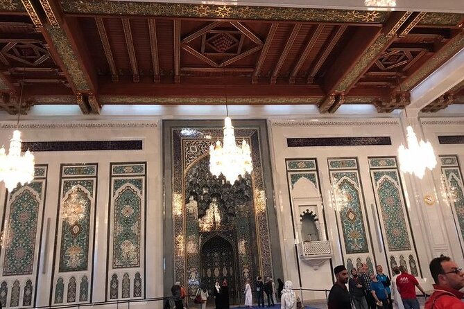 Private Half-Day Muscat City Tour - Sultan Qaboos Grand Mosque
