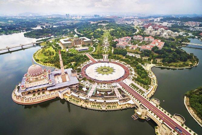 Private Half-Day Putrajaya Tour With Lake Cruise From Kuala Lumpur - Customer Reviews